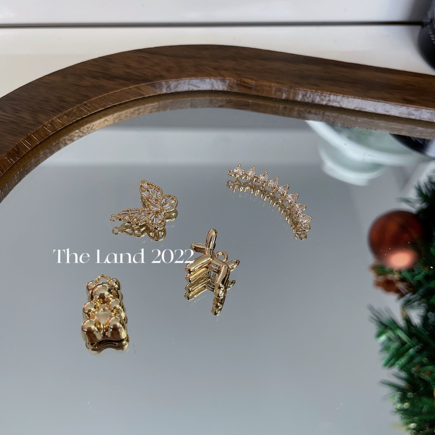 18K Golden Ballon Puppy Handmade Necklace